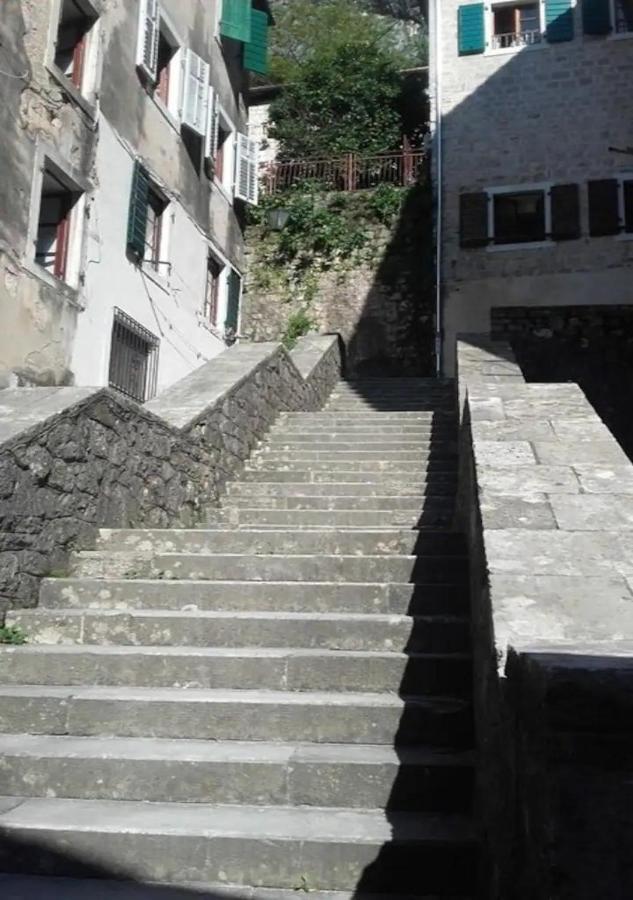 Bond Studios- Old Town Kotor Exterior photo